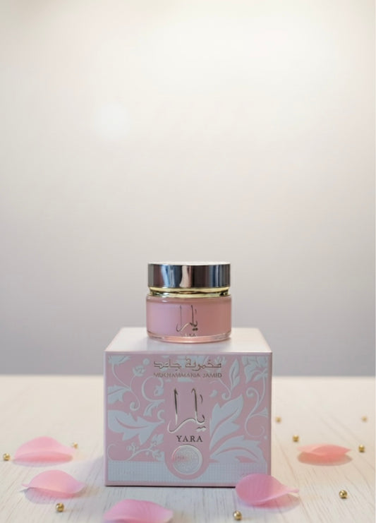 Vaseline Yara Rose neuf et scellé : Vaseline Fixatrice
(20g) - Sans Alcool